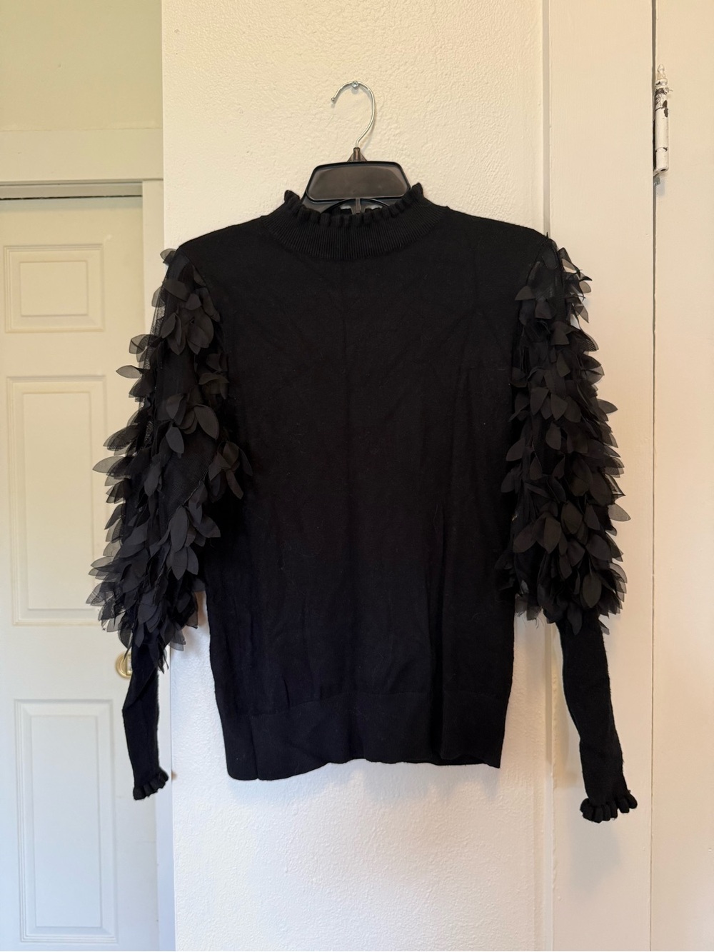 Black Sweater with Leaf-Texture Ruffle Sleeves